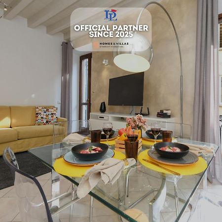 Desenzanoloft Official Partner Marriott Homes & Villas - Le Petit Bijou - Restyling 2025 - Downtown Desenzano del Garda Exterior photo