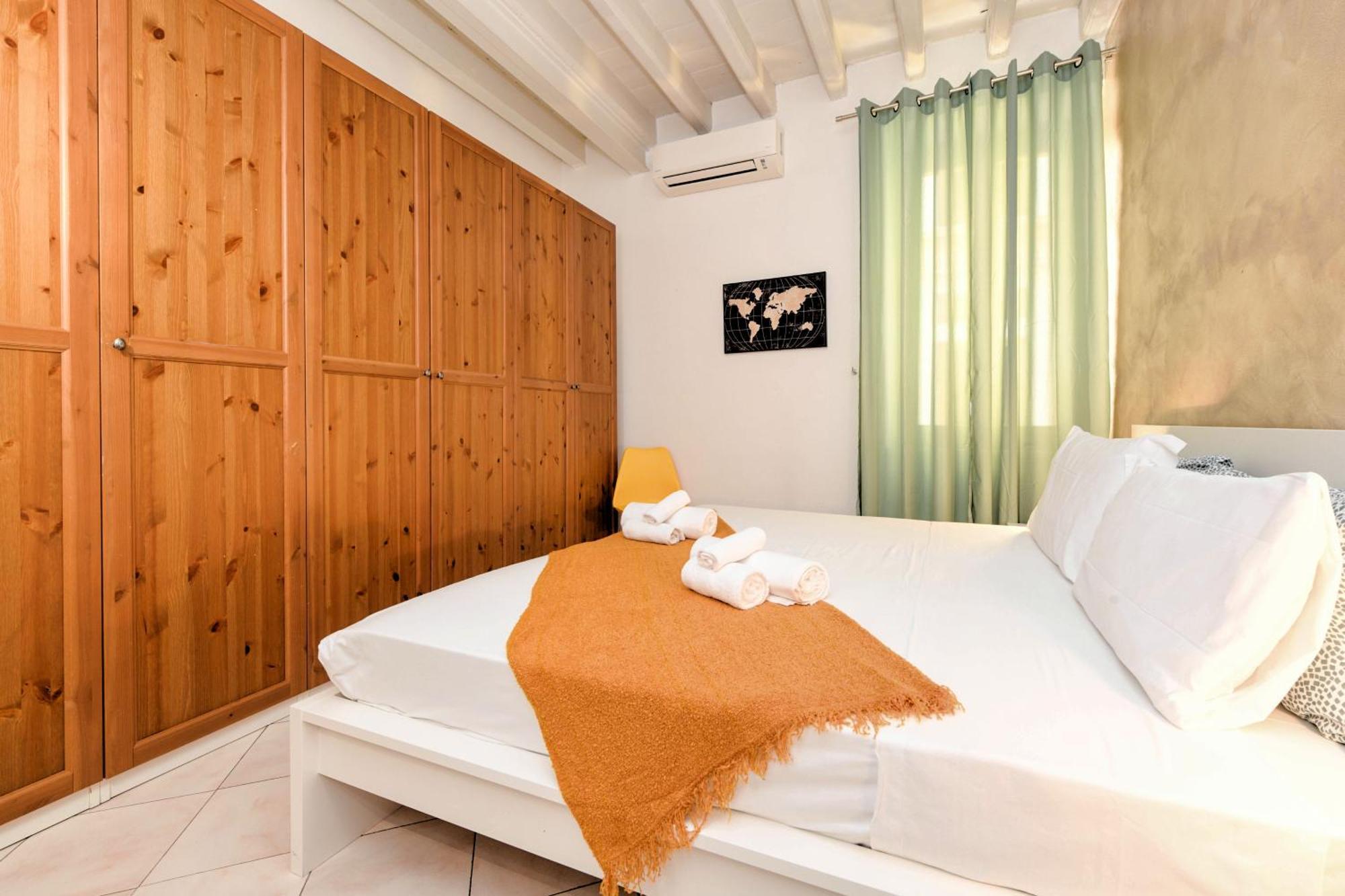 Desenzanoloft Official Partner Marriott Homes & Villas - Le Petit Bijou - Restyling 2025 - Downtown Desenzano del Garda Exterior photo
